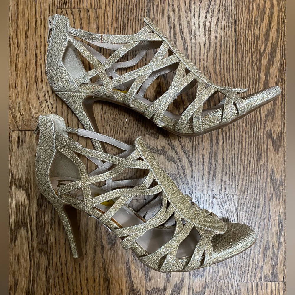 Fergalicious Women Size 8 M Gold Glitter Open Toe Strappy 4" Heels‎ Dress Zip